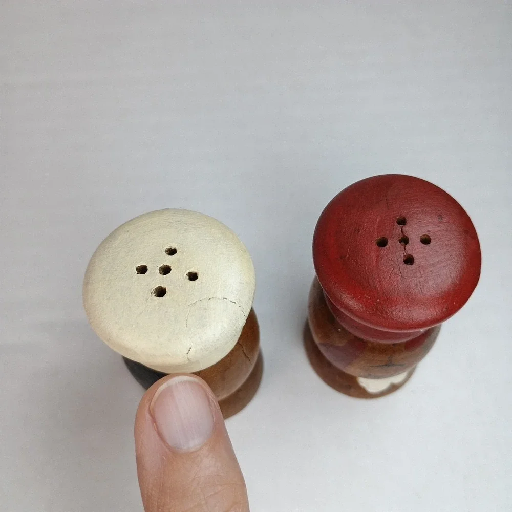 4 Sets Of Vintage Wooden Salt and Pepper Shakers Collectors